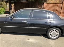 2005 Lincoln Town Car